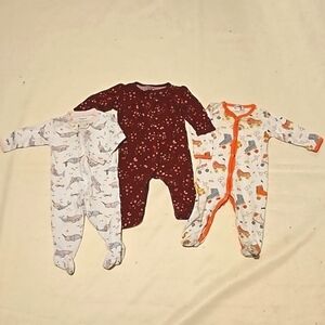 Bundle of Onsie Footies Size 3-6 months